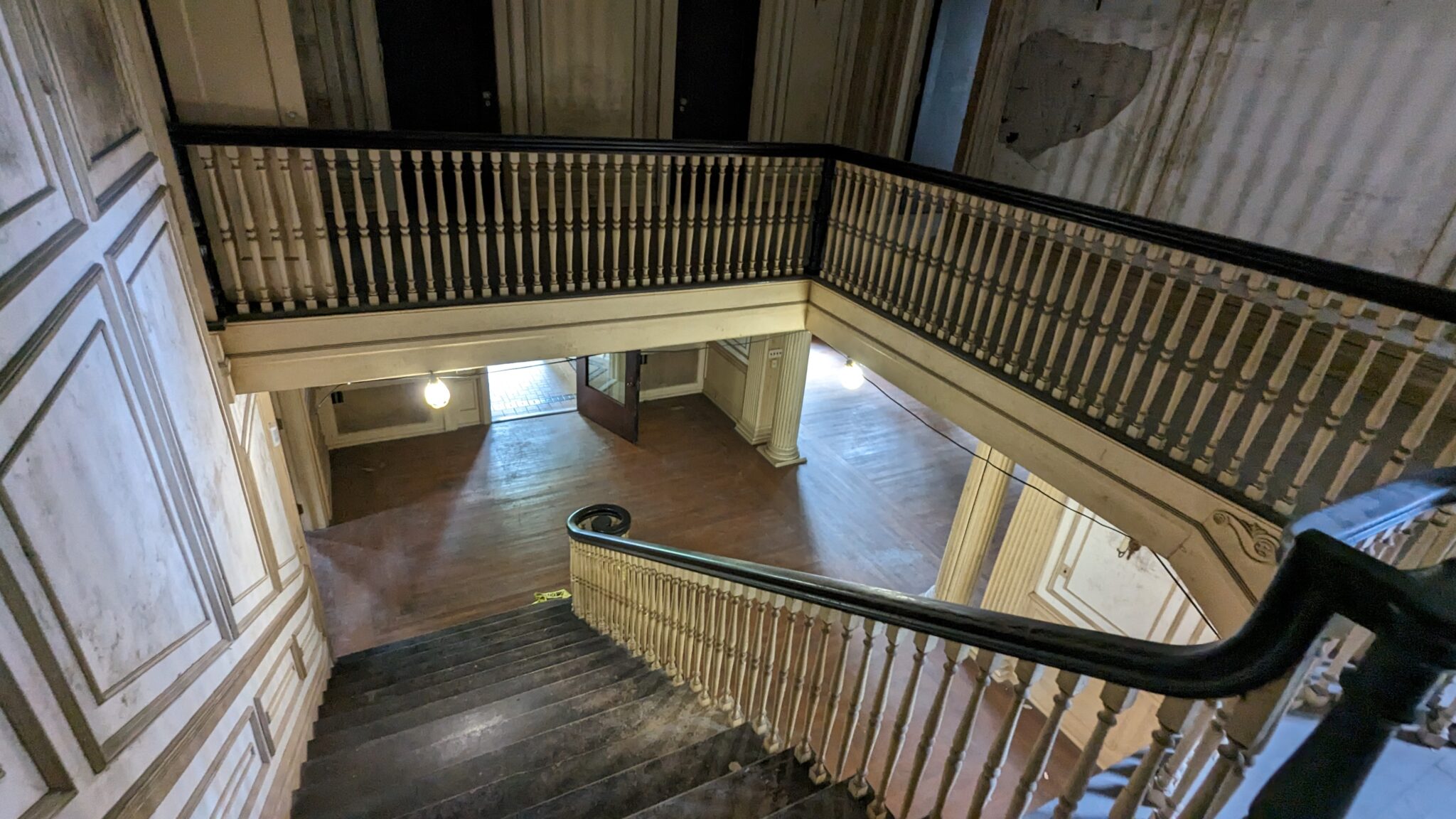 Tour of Archibald Johnston Mansion in Bethlehem, Pennsylvania Lehigh